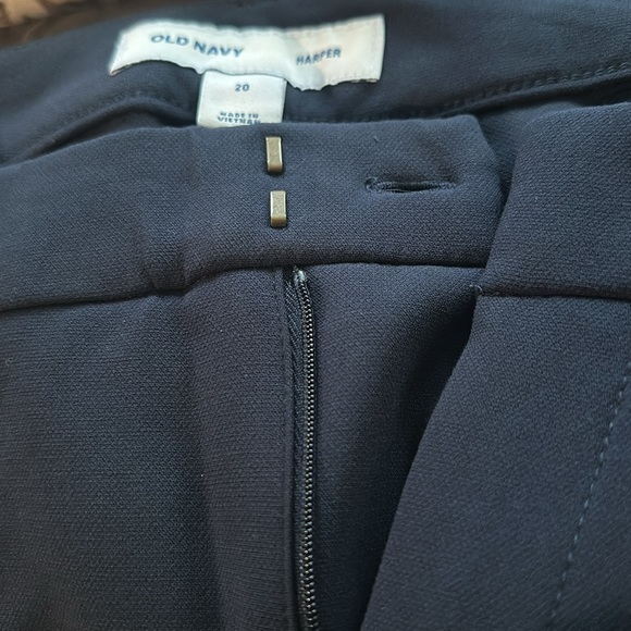 NWT Old Navy Navy Blue Harper Trousers with Four pockets and belt loops. Size 20 - Picture 8 of 8